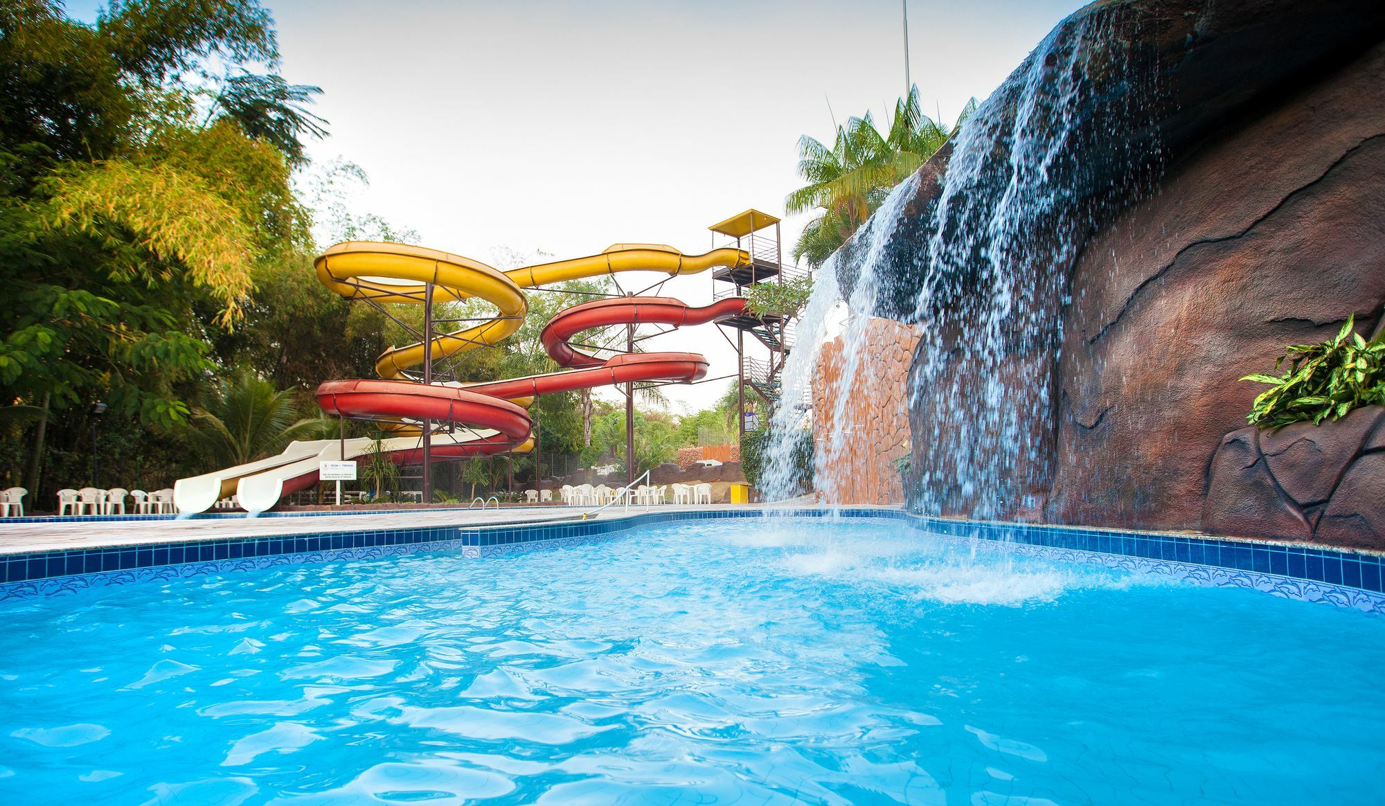 Golden Dolphin Grand Hotel Caldas Novas Exterior foto